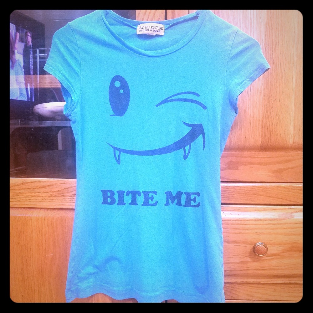 Graphic tee